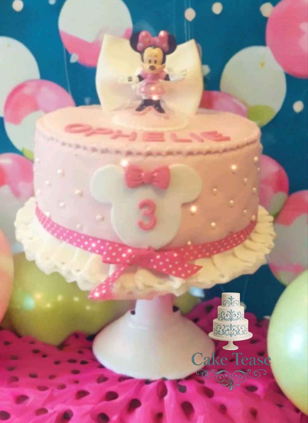 Gâteau d'anniversaire Disney Fille - Fête magique et personnalisable