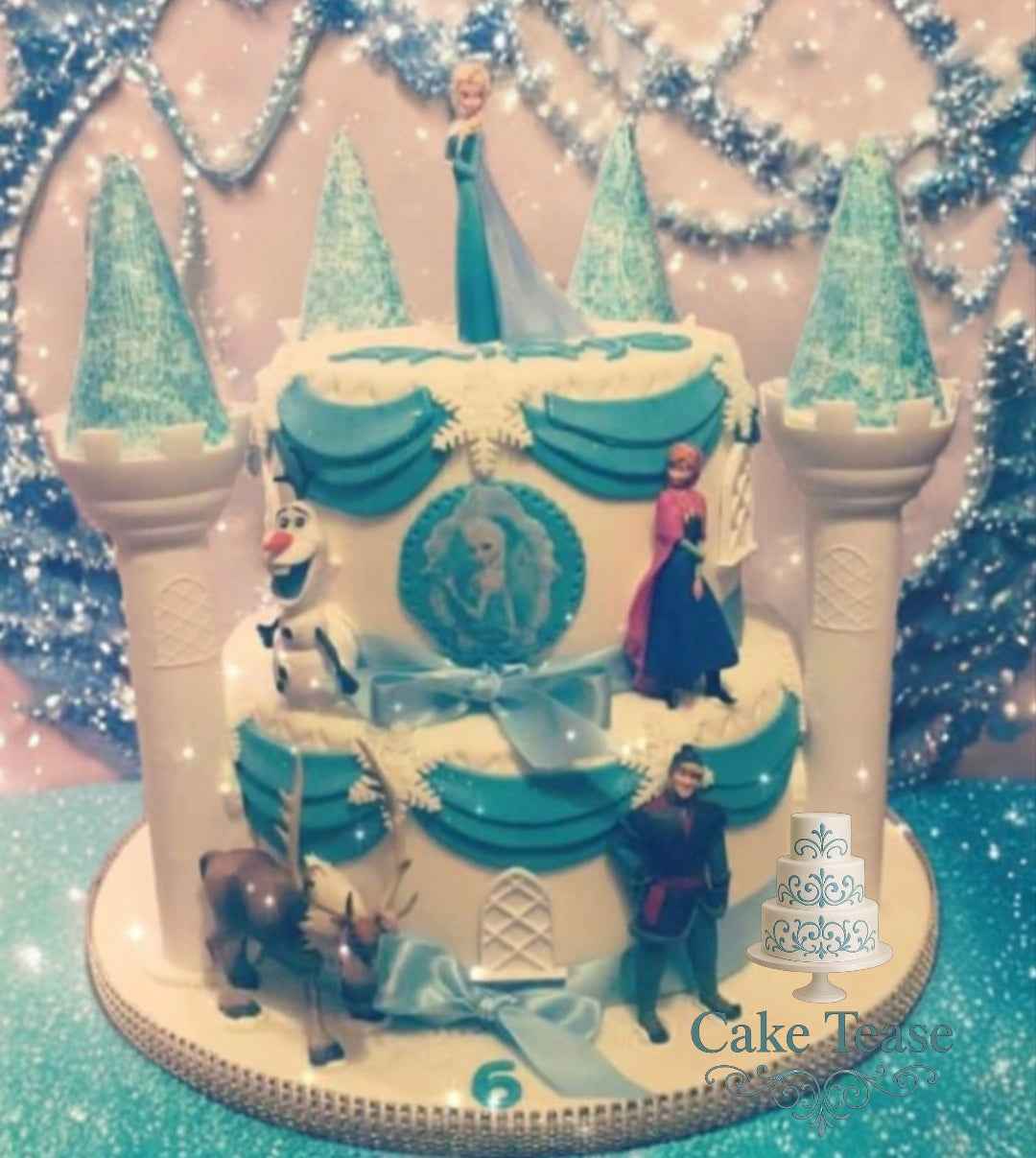 Gâteau d'anniversaire Disney Fille - Fête magique et personnalisable