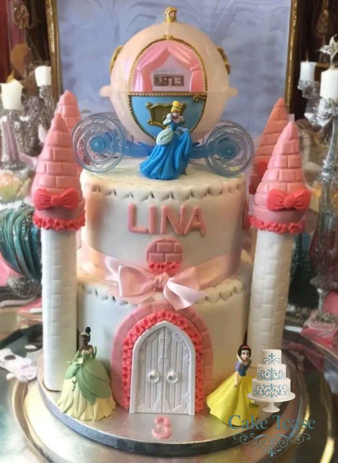 Gâteau d'anniversaire Disney Fille - Fête magique et personnalisable