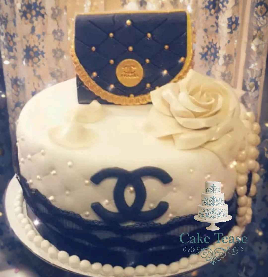 GÂTEAU D'ANNIVERSAIRE THEME FILLE