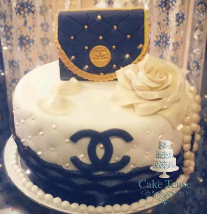 GÂTEAU D'ANNIVERSAIRE THEME FILLE