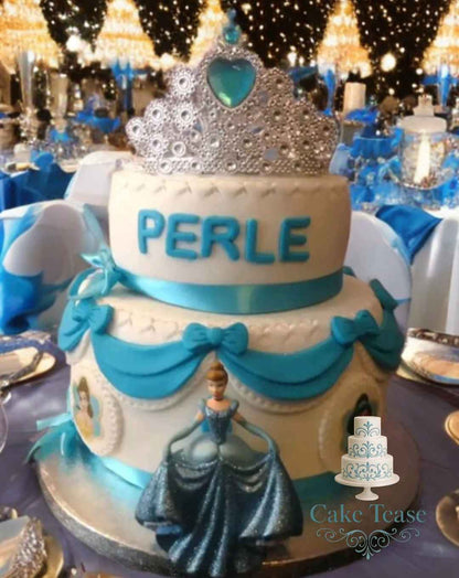 Gâteau d'anniversaire Disney Fille - Fête magique et personnalisable