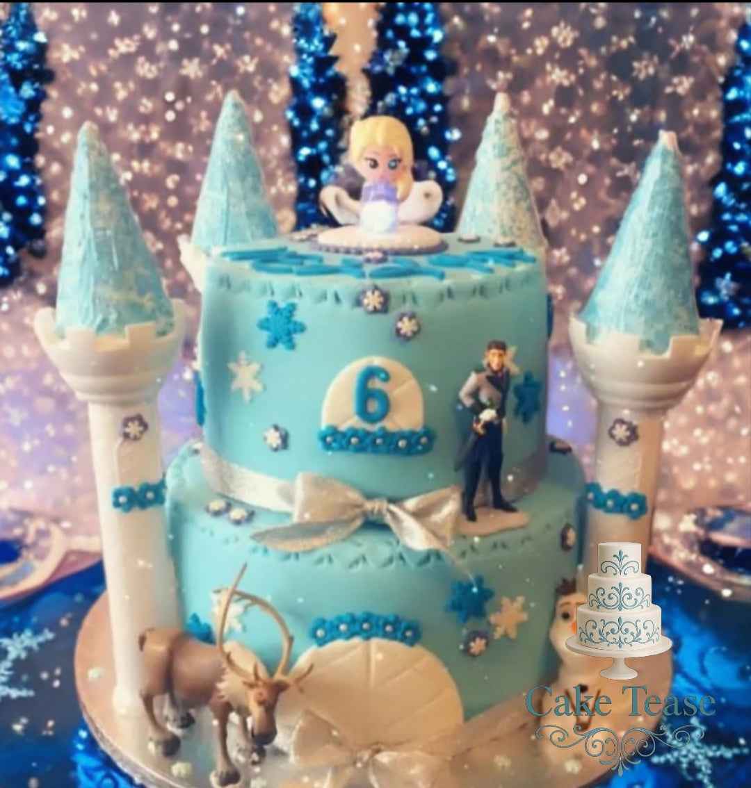 Gâteau d'anniversaire Disney Fille - Fête magique et personnalisable